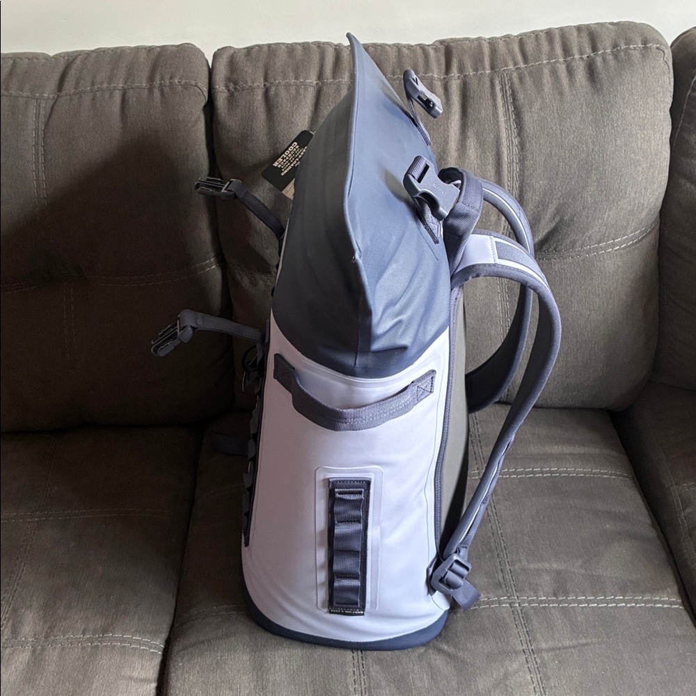 YETI Hopper M20 Backpack Cooler in Cosmic Lilac - Picture 2 of 7